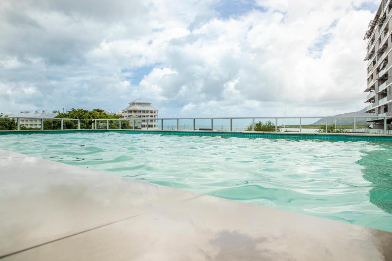 Cairns Waterfront Luxury At Harbourlights Apartment Exterior foto