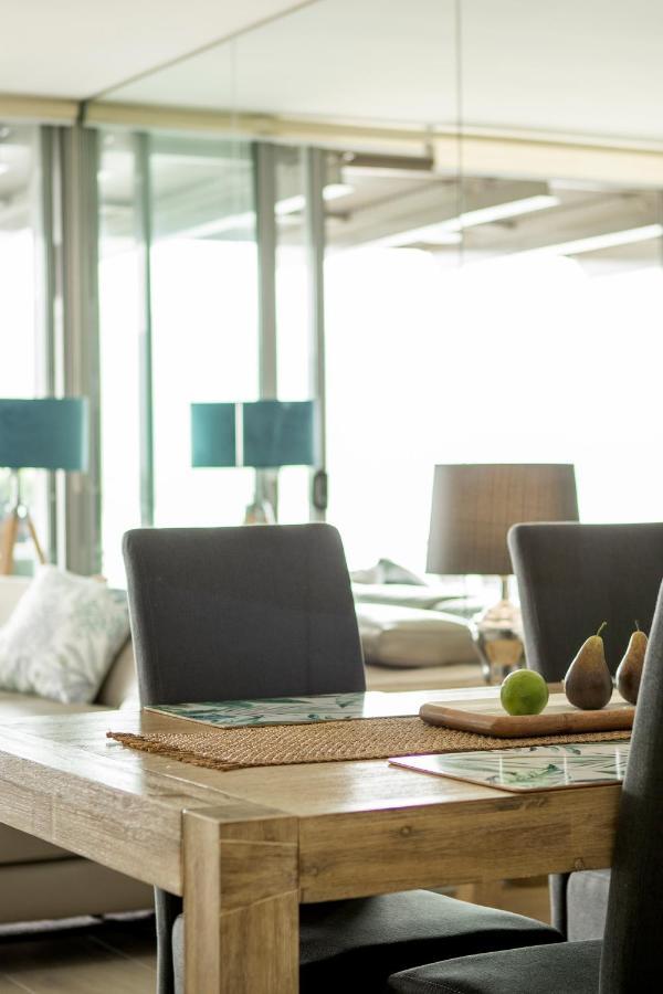Cairns Waterfront Luxury At Harbourlights Apartment Exterior foto