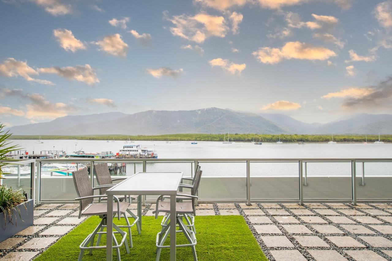 Cairns Waterfront Luxury At Harbourlights Apartment Exterior foto