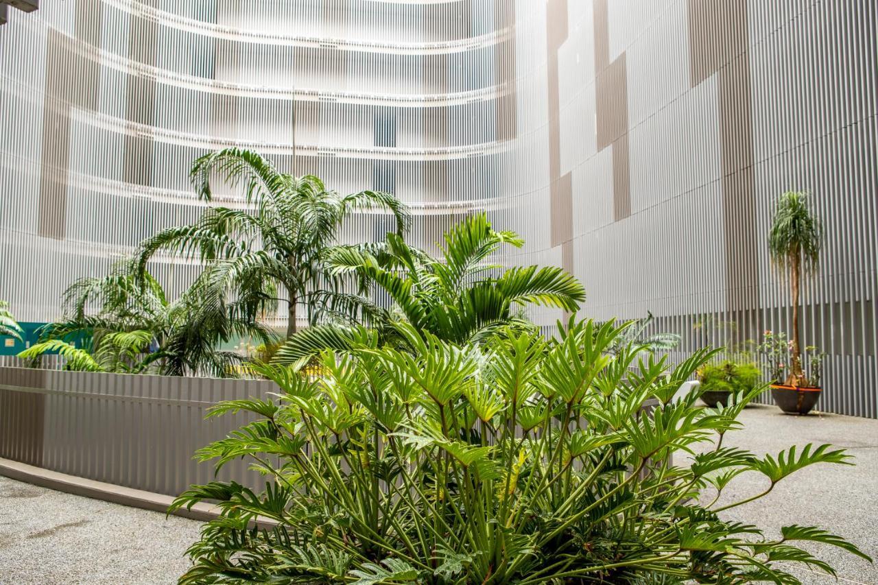 Cairns Waterfront Luxury At Harbourlights Apartment Exterior foto
