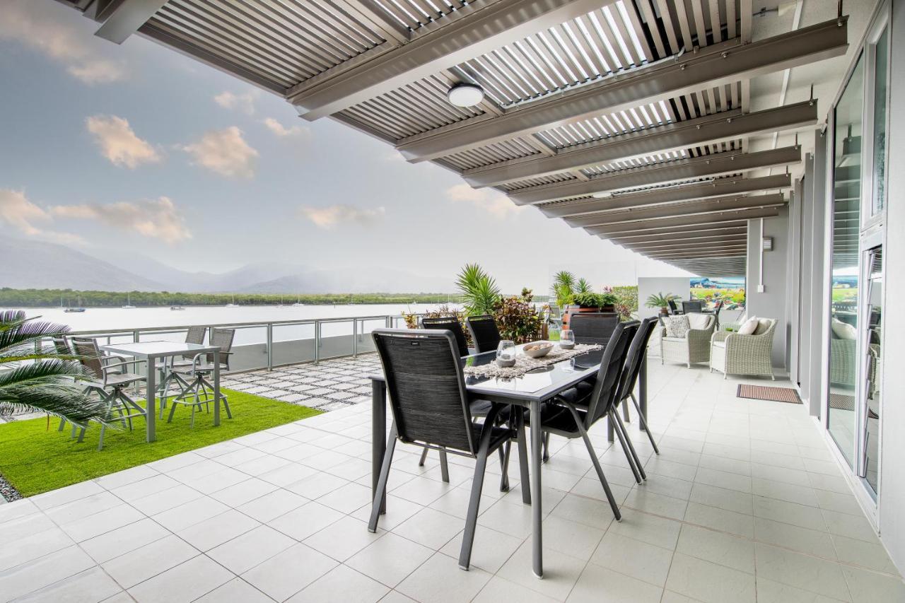 Cairns Waterfront Luxury At Harbourlights Apartment Exterior foto