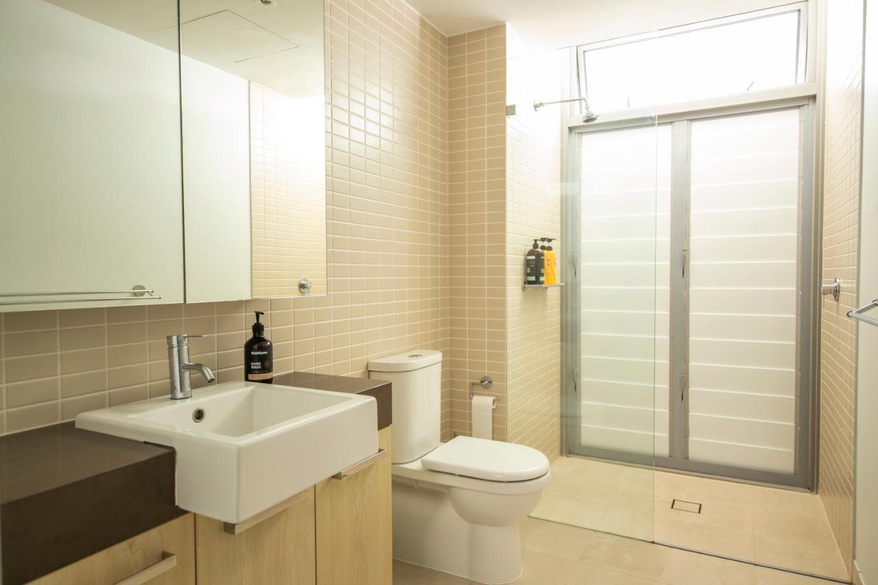 Cairns Waterfront Luxury At Harbourlights Apartment Exterior foto