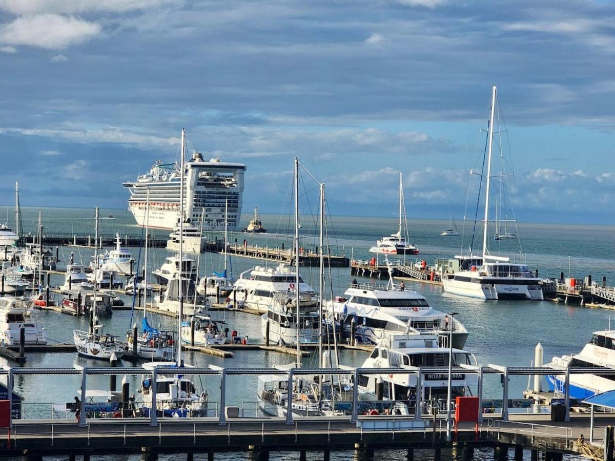 Cairns Waterfront Luxury At Harbourlights Apartment Exterior foto